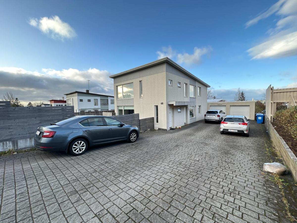 Spacious And Family Friendly Apartment In Kopavogur 雷克雅維克 外观 照片